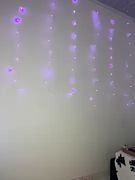 Snapshot of rhizanthella_ chatting on October 27, 7:29 pm rhizanthella online show from October 27, 7:29 pm