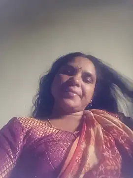 Snapshot of Notyriya7 chatting on July 12, 12:07 pm Notyriya7 online show from July 12, 12:07 pm