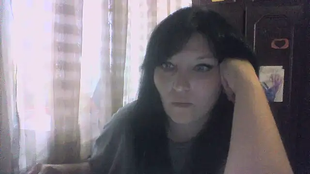 Snapshot of Breezy_88 chatting on September 18, 11:12 am Breezy 88 online show from September 18, 11:12 am