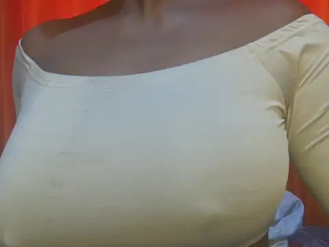 Snapshot of mzozoyi chatting on February 23, 12:02 pm mzozoyi online show from February 23, 12:02 pm