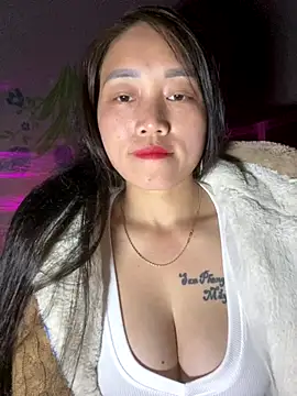 chipp-bong online show from November 24, 1:55 pm