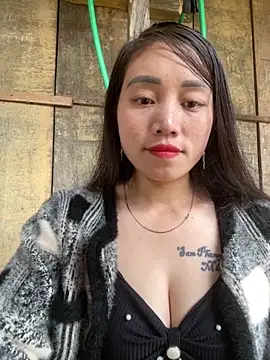 chipp-bong online show from December 4, 1:48 am