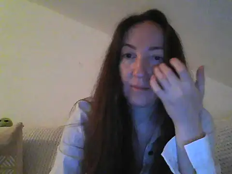 Snapshot of Valessya chatting on May 9, 9:20 pm Valessya online show from May 9, 9:20 pm