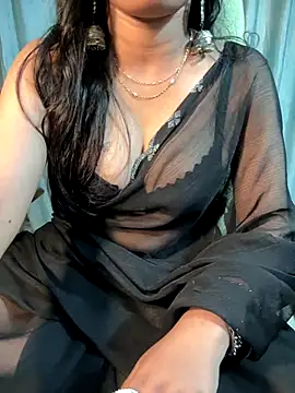 Snapshot of tanvi_001 chatting on October 17, 8:17 am tanvi 001 online show from October 17, 8:17 am