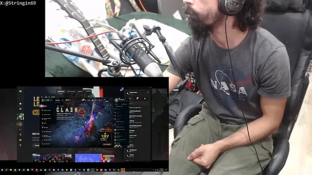 Snapshot of Stringin69 chatting on June 20, 7:38 pm Stringin69 online show from June 20, 7:38 pm
