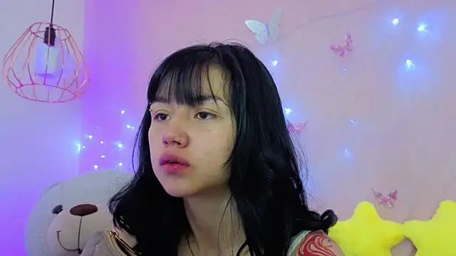 april bennett online show from January 9, 12:30 pm