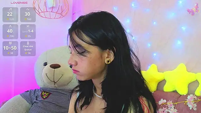april bennett online show from April 28, 1:16 pm