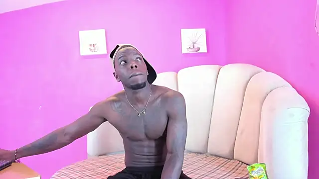 kingmaverickx online show from October 24, 12:01 pm