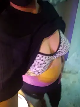 hottie jenny9 online show from September 19, 6:04 am