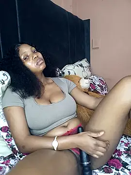 MilfBoobsxx online show from November 19, 4:29 pm