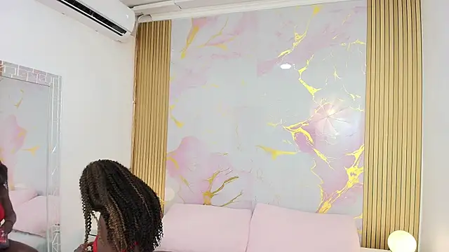 AlishaDixon online show from October 28, 11:47 am