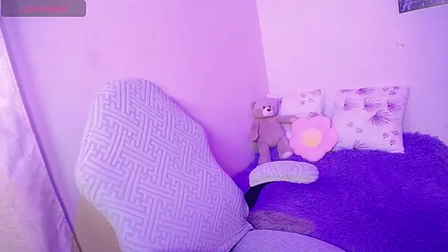 chloe tgn online show from October 14, 7:58 pm