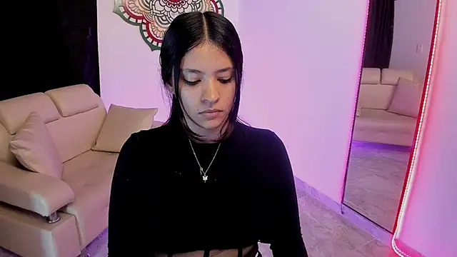 Snapshot of Candy_fox_19 chatting on March 7, 4:26 pm Candy fox 19 online show from March 7, 4:26 pm