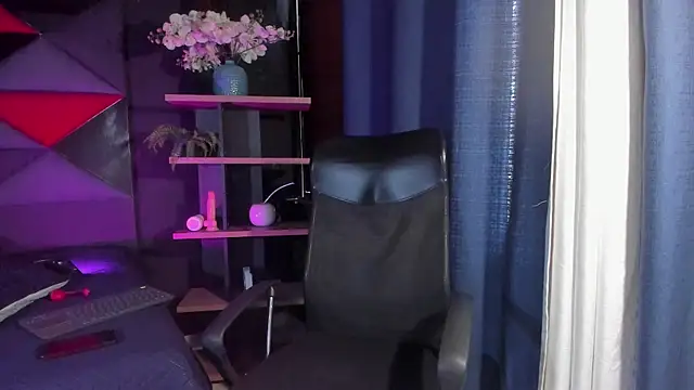 matti de lucaa online show from September 27, 5:40 pm