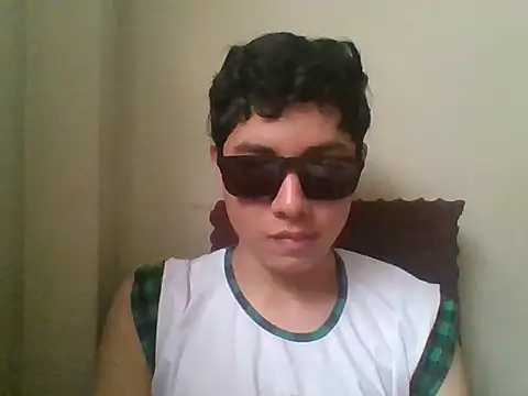 twinkboy593 online show from October 6, 9:12 pm