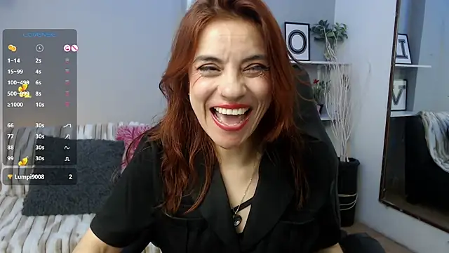 KendallWood  online show from May 13, 9:11 pm