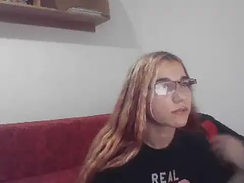 Snapshot of MyAngelx chatting on September 12, 3:45 pm MyAngelx online show from September 12, 3:45 pm
