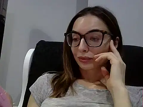 Fayrine online show from May 18, 8:14 pm