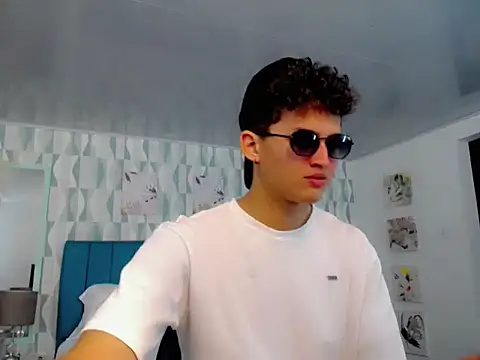 Axel savage online show from September 26, 12:09 pm