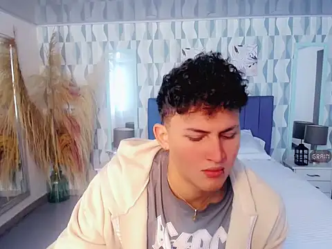 Axel savage online show from October 11, 12:04 pm