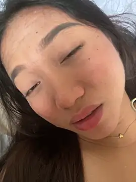 Snapshot of cassie_cakes chatting on November 20, 8:25 am cassie cakes online show from November 20, 8:25 am