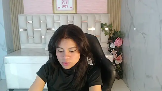 catalina5 s online show from March 18, 3:31 am