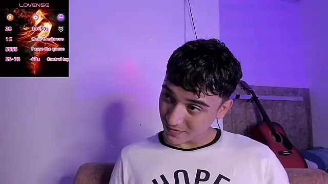 Austin Cardieff  online show from September 30, 8:03 pm