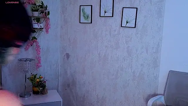 Snapshot of RobinBennett chatting on October 24, 12:01 pm RobinBennett online show from October 24, 12:01 pm