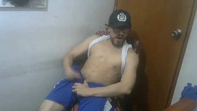 GuivernoStud online show from September 10, 1:00 pm