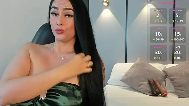 ashly moonn online show from May 19, 12:33 pm