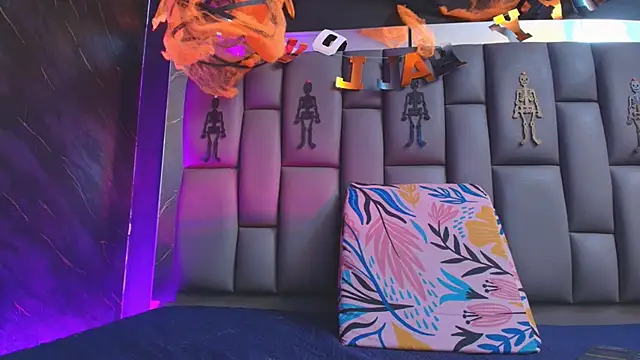 kissme luna online show from November 1, 7:38 pm