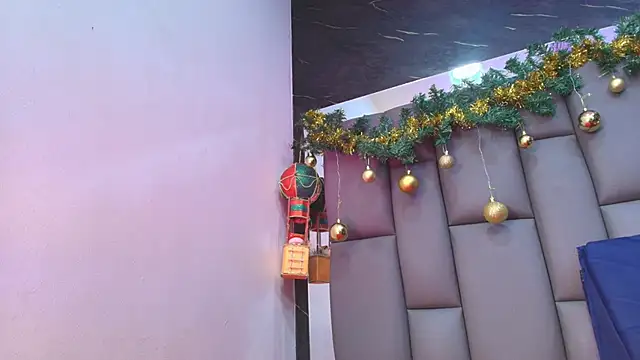 kissme luna online show from December 15, 7:07 pm