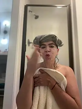 Snapshot of Gringo_XXX_Latina chatting on July 21, 11:18 pm Gringo XXX Latina online show from July 21, 11:18 pm