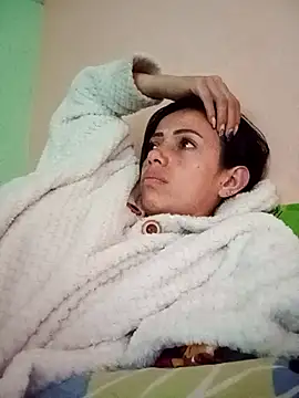 Snapshot of Mariam_Lopez__ chatting on February 17, 7:09 pm Mariam Lopez online show from February 17, 7:09 pm