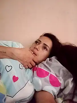 Snapshot of Mariam_Lopez__ chatting on February 18, 7:21 pm Mariam Lopez online show from February 18, 7:21 pm