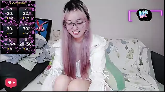 baby-yaya20 online show from October 24, 9:11 pm