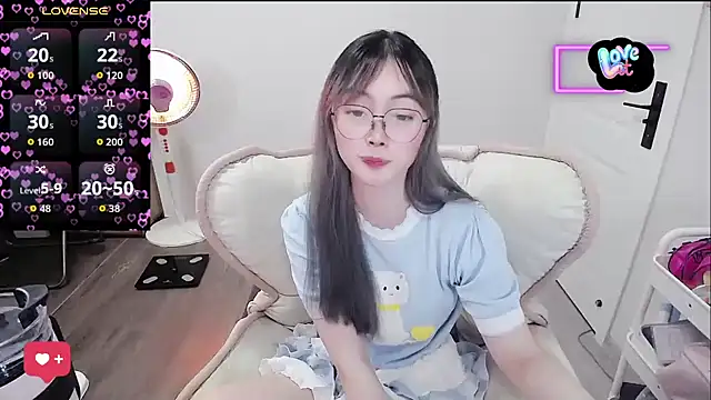 baby-yaya20 online show from February 9, 11:14 am