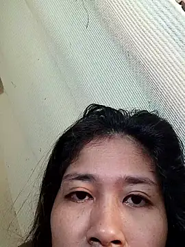 Snapshot of Sweet_Asian25 chatting on January 16, 12:47 am Sweet Asian25 online show from January 16, 12:47 am