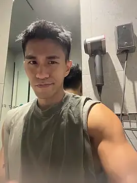 Snapshot of gooodboiii chatting on March 5, 2:46 pm gooodboiii online show from March 5, 2:46 pm