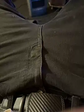 Snapshot of Sillycatfish chatting on November 25, 6:46 am Sillycatfish online show from November 25, 6:46 am