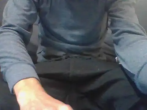 Snapshot of Sillycatfish chatting on March 31, 5:35 pm Sillycatfish online show from March 31, 5:35 pm