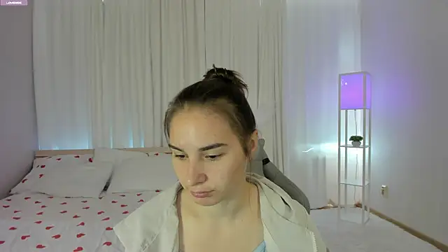 SeraphineClark online show from September 30, 9:03 am