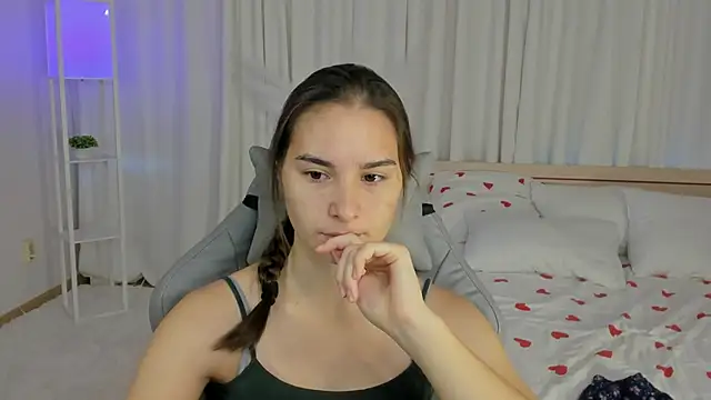 SeraphineClark online show from October 11, 2:22 am