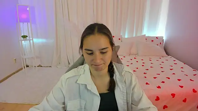 SeraphineClark online show from October 19, 4:46 am