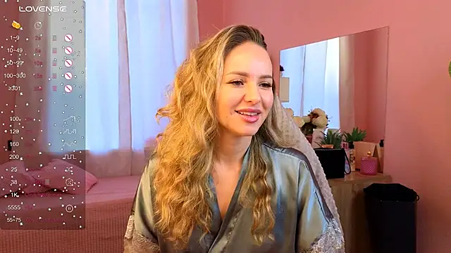 Hloya Mei online show from September 26, 1:09 am