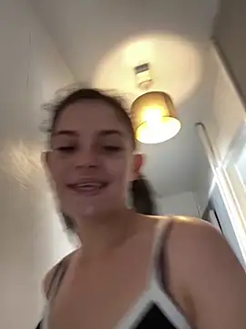 Snapshot of Camwithchlox chatting on September 22, 11:56 am Camwithchlox online show from September 22, 11:56 am