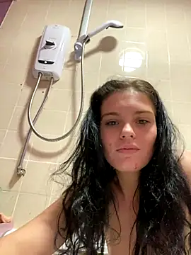 Snapshot of Camwithchlox chatting on October 12, 6:51 pm Camwithchlox online show from October 12, 6:51 pm