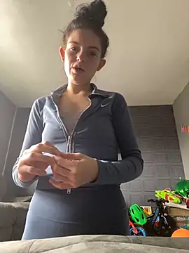 Snapshot of Camwithchlox chatting on October 13, 12:05 pm Camwithchlox online show from October 13, 12:05 pm