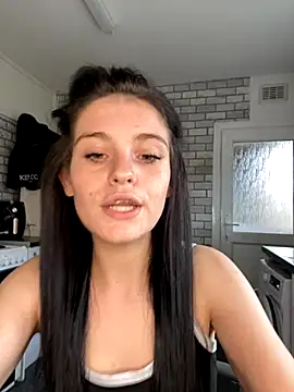 Snapshot of Camwithchlox chatting on October 16, 12:50 pm Camwithchlox online show from October 16, 12:50 pm