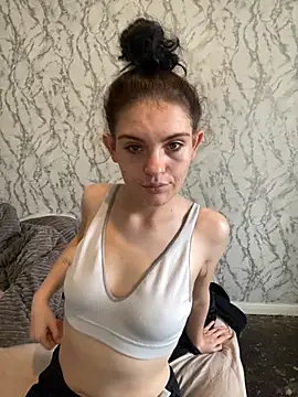 Snapshot of Camwithchlox chatting on October 20, 1:11 pm Camwithchlox online show from October 20, 1:11 pm